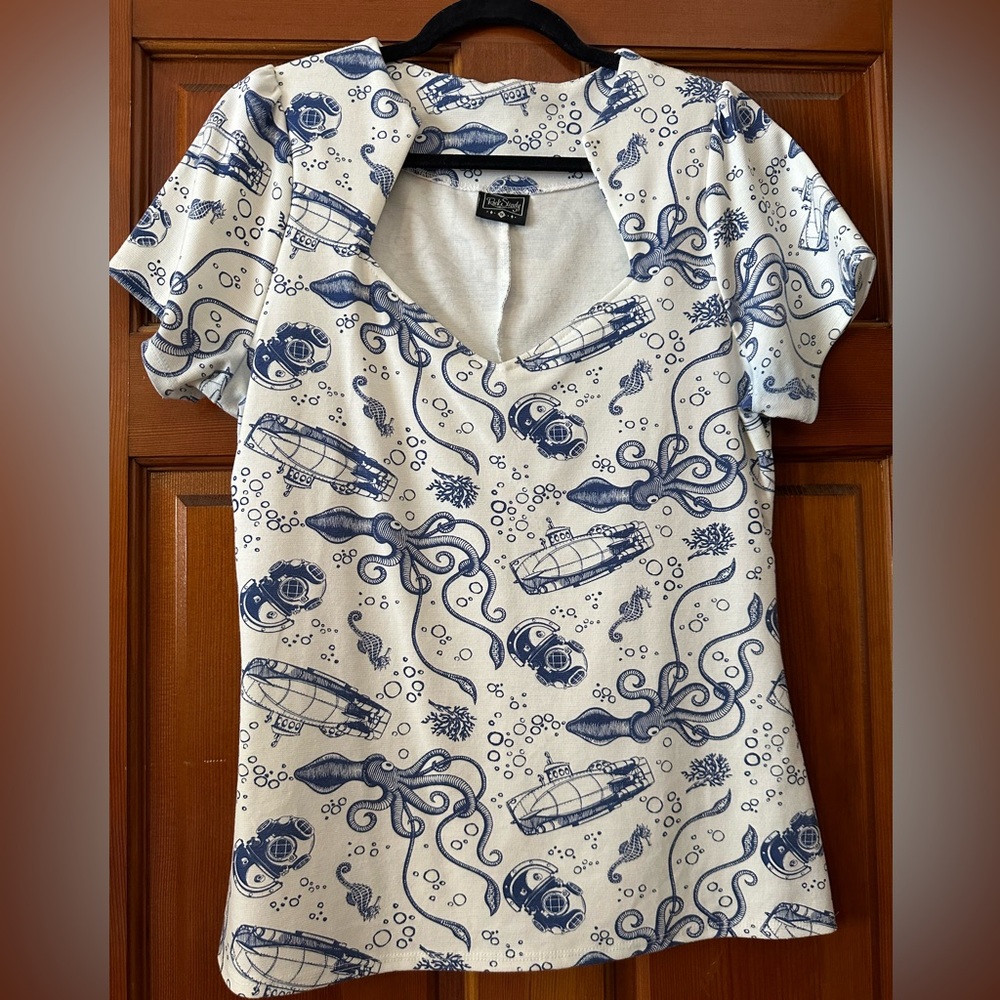 Rock Steady under the sea pinup style top 1X